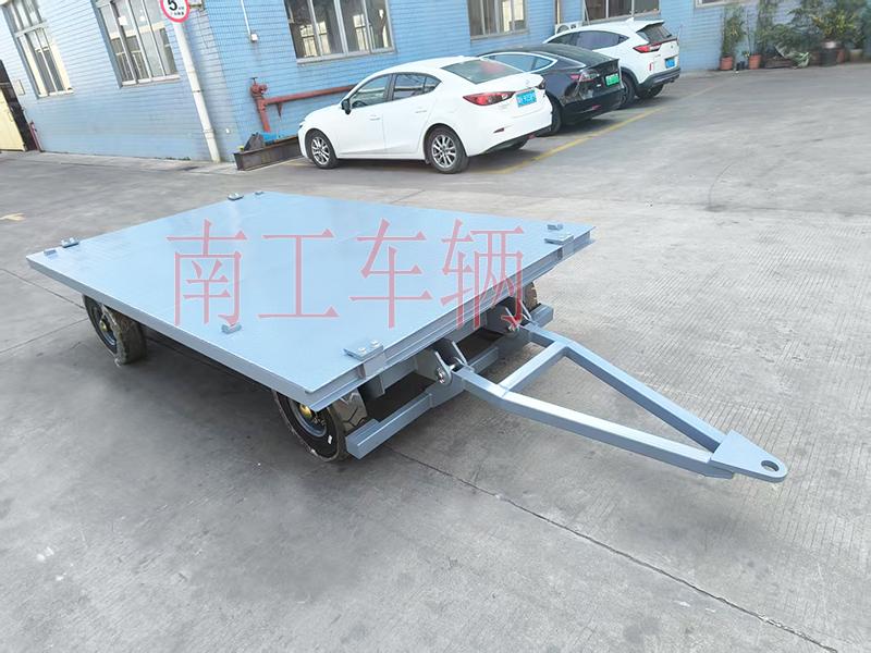 3吨小型牵引千亿体育登录 全挂车
