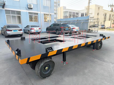 10吨预制方舱千亿体育登录 拖车底盘3I.jpg