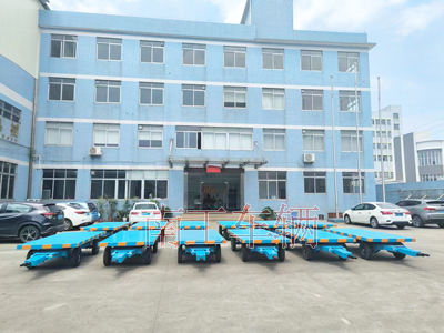 3吨全挂式牵引千亿体育登录可拆护栏1I.jpg