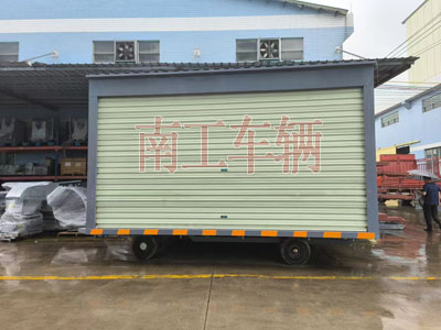 10吨箱式千亿体育登录两侧带卷帘门3I.jpg