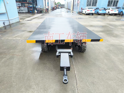 6吨牵引千亿体育登录 工业全挂拖车2I.jpg