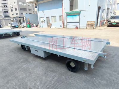 船体艉段运输千亿体育登录4I.jpg