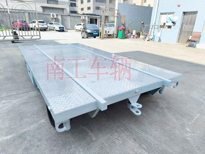 船体艏段运输千亿体育登录3I.jpg