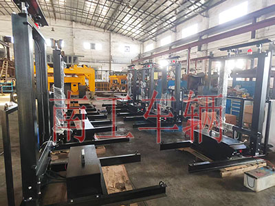 交通指示屏升降工具车4I.jpg